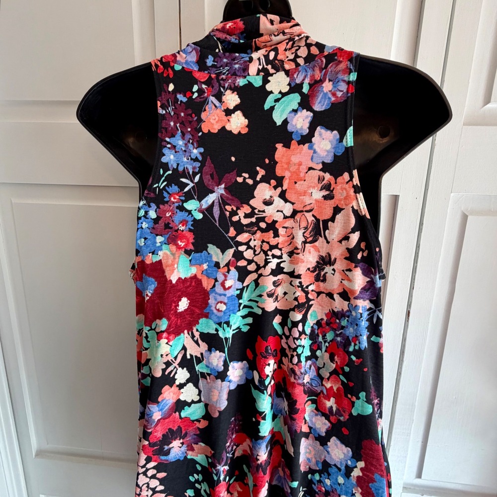 NEW Bright Floral Size Medium Sleeveless Open Front Draped Cardigan Vest Pockets - Picture 5 of 11
